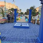 Cocooning مينتون