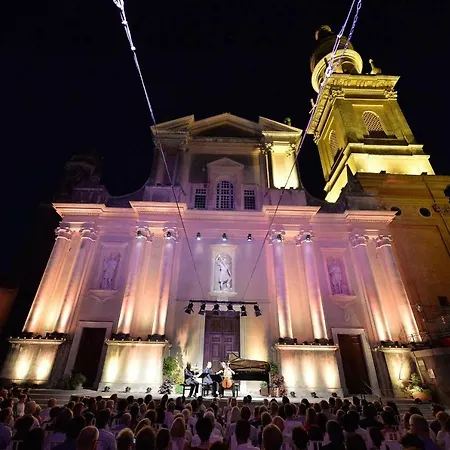 Cocooning Apartment Menton